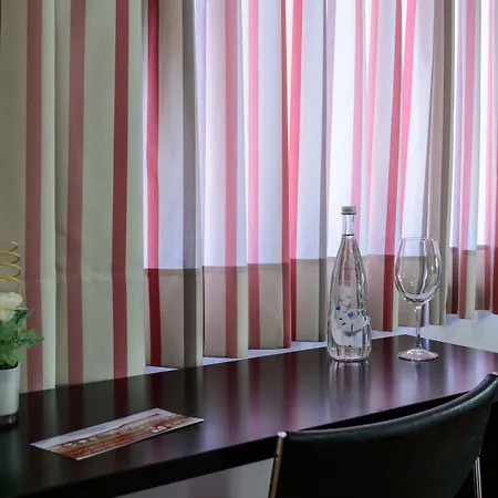 Hotel El Paso Honroso 3*