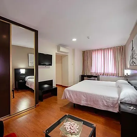 Hotel El Paso Honroso Hospital de Órbigo